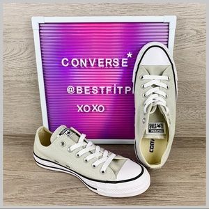 🦋Converse Chuck Taylor All-Star Light Surplus